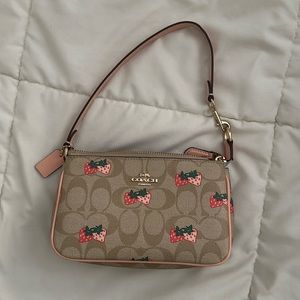 Coach Nolita 19 Signature canvas strawberry print